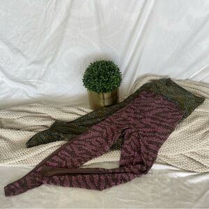 Aerie Patterned Leggings - Pink and Green Size M